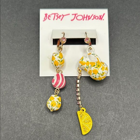 NWT Betsey Johnson Rhinestone Pitcher Tumbler Mismatch Earrings - Picture 1 of 4